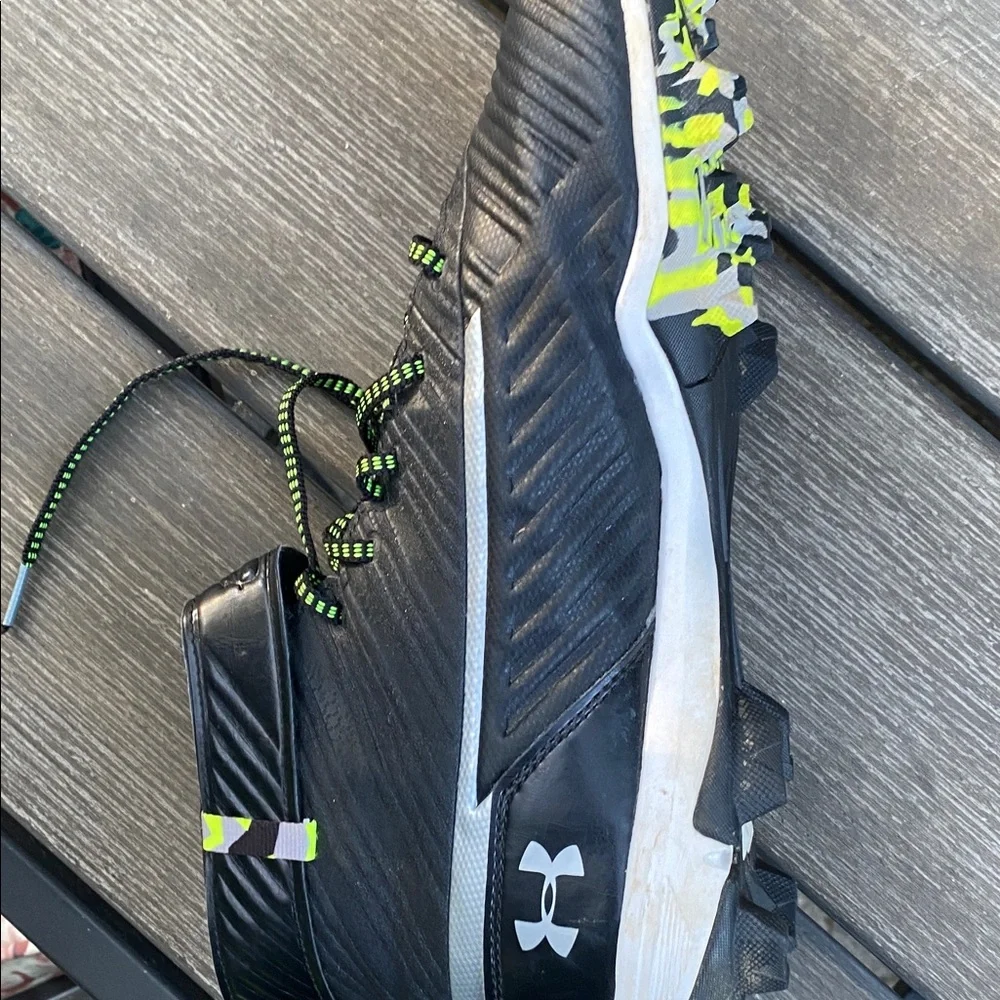 Under Armour Black and Lime High-Top Baseball Cleats Men  Size 12